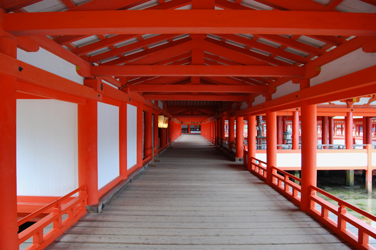 厳島神社・東廻廊